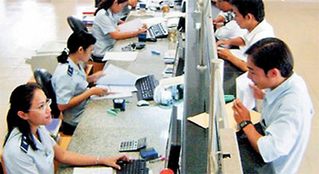 Comisión permanente del Parlamento vietnamita insta a la Aduana a renovarse  - ảnh 1