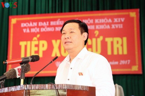 Dirigentes de Vietnam realizan contacto electoral después del XIII período de reunión parlamentaria - ảnh 1