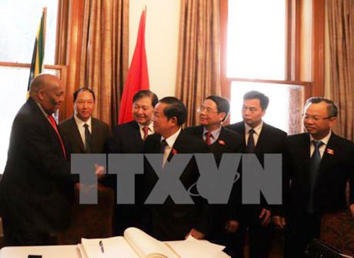 Vietnam y Sudáfrica afianzan relaciones de cooperación parlamentaria - ảnh 1