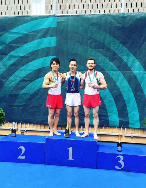 Atletas vietnamitas logran 2 medallas de oro en la Copa del Mundo de Gimnasia - ảnh 1