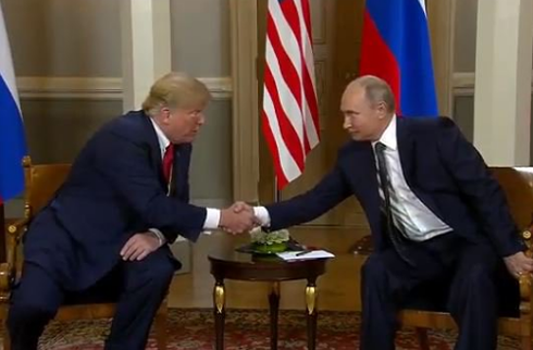 Resanan las relaciones Rusia-Estados Unidos después de la cumbre en Finlandia  - ảnh 1