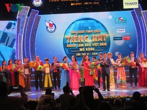 Concluye el VI Festival abierto de Canto de Periodistas de Vietnam - ảnh 1