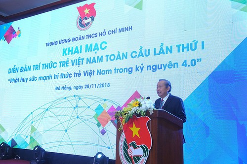 Intelectuales jóvenes vietnamitas contribuyen en gran medida al desarrollo nacional - ảnh 1