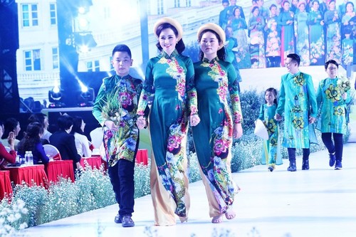 Concluye Festival del “Ao Dai” 2019 en Ciudad Ho Chi Minh - ảnh 1