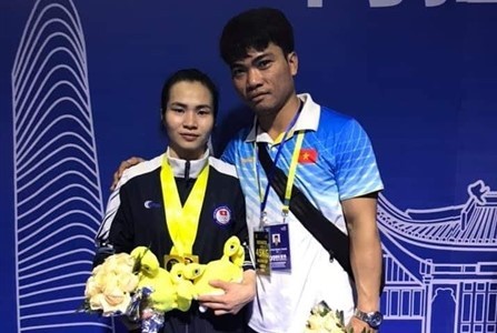 Halterofilia vietnamita se hace sentir en Campeonato Asiático 2019 - ảnh 1