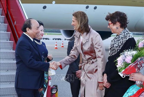 Primer ministro de Vietnam comienza visita oficial a Noruega - ảnh 1