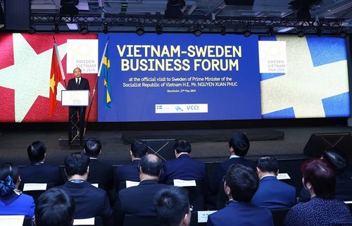 Foro Empresarial Vietnam-Suecia confirma la cooperación multisectorial entre ambos países - ảnh 1