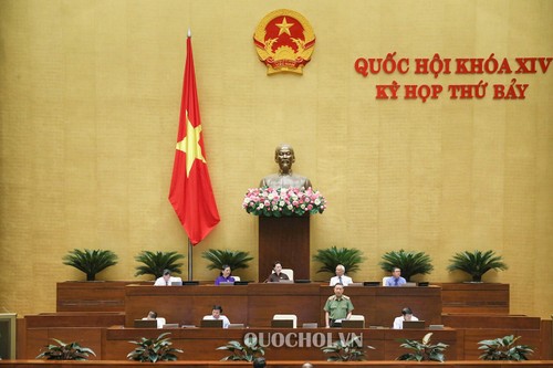 Parlamento vietnamita interpela al ministro de Seguridad Pública acerca de temas críticos - ảnh 1