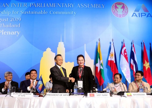 Traspasan a Vietnam presidencia de la próxima reunión de AIPA en 2020 - ảnh 1