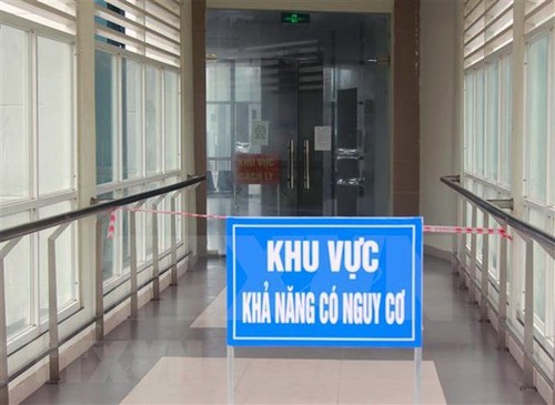 Paciente vietnamita de 3 meses de edad infectado por Covid-19 se encuentra en buen estado de salud - ảnh 1