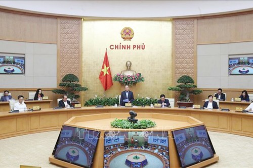 Premier vietnamita reitera capacidad nacional frente al Covid-19 - ảnh 1