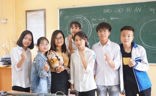 Profesora de inglés de Vietnam entre los 50 maestros más destacados del mundo en 2020 - ảnh 1
