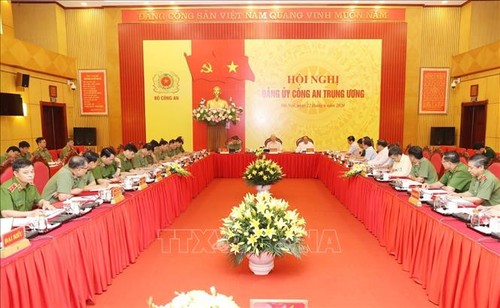 Líder político de Vietnam orienta la organización del congreso partidista del sector de Seguridad Pública - ảnh 1