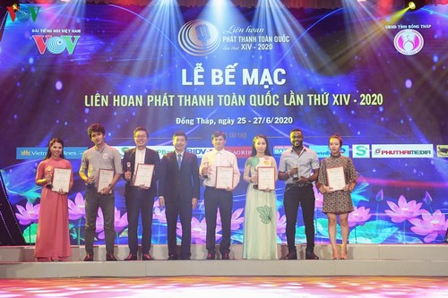 Concluye XIV Festival Nacional de Radio de Vietnam - ảnh 1
