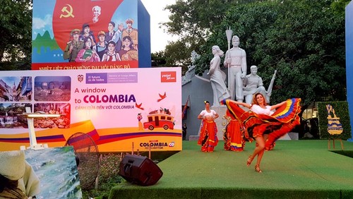 Imágenes de la cultura milenaria de Colombia resaltan en Hanói - ảnh 2