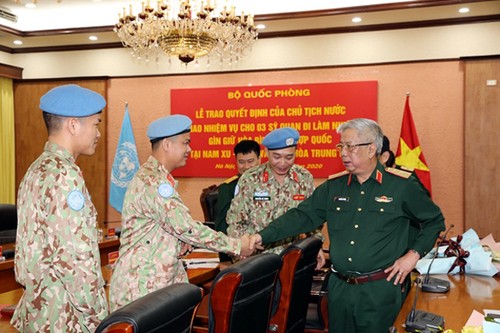 Otros tres soldados vietnamitas asumirán la misión de paz de la ONU en países africanos - ảnh 1