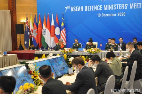Vietnam traspasa la presidencia de ADMM y ADMM+ a Brunéi - ảnh 1