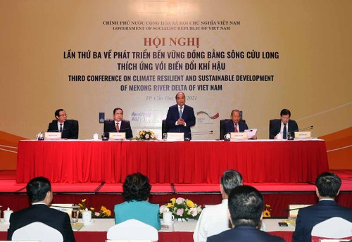 Premier vietnamita orienta el desarrollo de la economía del delta del río Mekong - ảnh 1