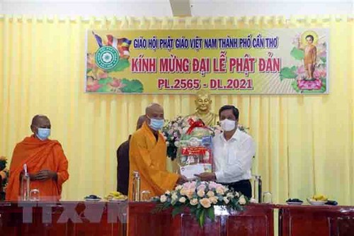 Vietnam celebra el Día Vesak de 2021 con medidas preventivas contra el covid-19 - ảnh 1