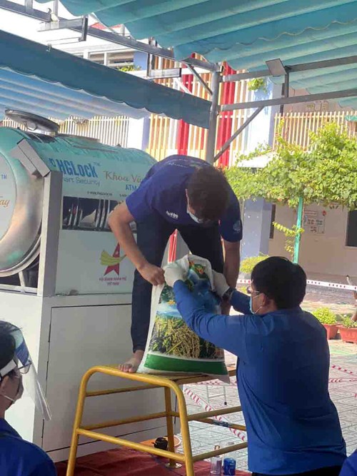 El “cajero automático de arroz”, ha vuelto a Ciudad Ho Chi Minh - ảnh 1