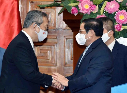 Vietnam comprometido a apoyar a empresas extranjeras en el país frente a la pandemia del covid-19 - ảnh 1