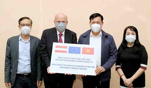Vietnam recibe cincuenta mil dosis de la vacuna anticovid-19 donadas por Austria - ảnh 1