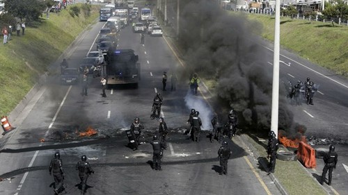 Ecuador declara estado de excepción en medio de ola de manifestaciones - ảnh 1