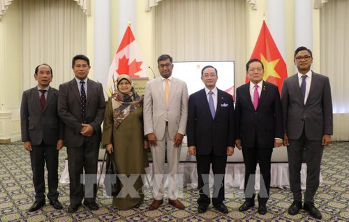 Canadá ensalza los logros socioeconómicos de Vietnam - ảnh 1
