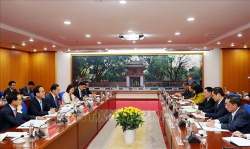 Samsung Electronics recibirá más apoyo para prosperar en Vietnam   - ảnh 1