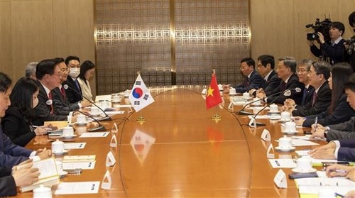 Parlamento de Vietnam fortalece cooperación con homólogo surcoreano - ảnh 1