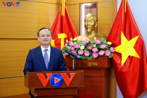 Mensaje de felicitación del Director General de la Voz de Vietnam en la onda corta de la VOV5 - ảnh 1