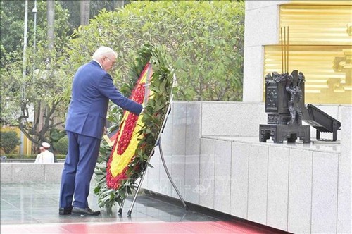 Ceremonia de bienvenida al Presidente de Alemania en Vietnam - ảnh 3