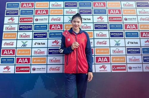 Diep Thi Huong gana medalla de oro en Campeonato Asiático de Piragüismo - ảnh 1