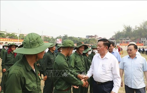 Esfuerzos acelerados para celebrar 70.º aniversario de victoria de Dien Bien Phu - ảnh 2