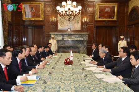 Primer ministro de Vietnam se reúne con presidente del Senado japonés - ảnh 1