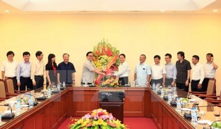 Felicitan a VNA por aniversario de la Prensa Revolucionaria de Vietnam - ảnh 1