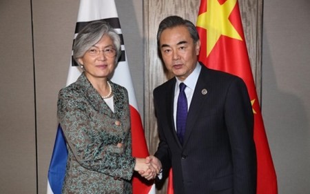 China y Corea del Sur por mejorar sus relaciones  - ảnh 1
