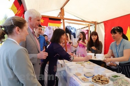Vietnam participa en festival culinario en Alemania  - ảnh 1