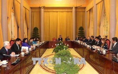 Vicepresidenta de Vietnam insta a ciudad japonesa de Fukuoka a aumentar inversiones  - ảnh 1