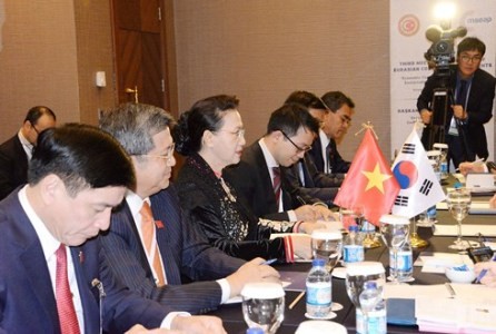 Vietnam y Corea del Sur estrechan lazos parlamentarios  - ảnh 1