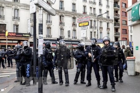 Francia refuerza seguridad en París - ảnh 1