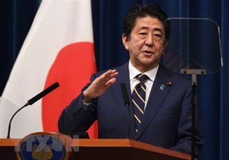 Premier japonés aborda asuntos nacionales e internacionales en primera conferencia de prensa de 2019 - ảnh 1