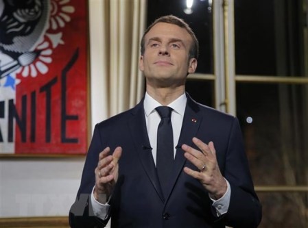 Presidente francés propone negociar con “chalecos amarillos” - ảnh 1
