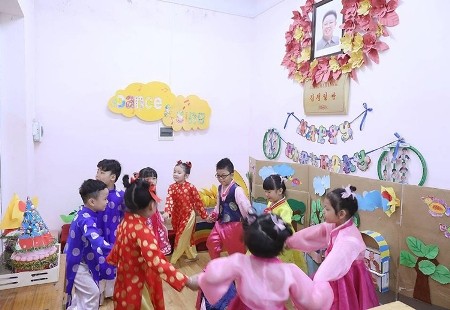 La escuela preescolar Vietnam-Corea del Norte: símbolo de una amistad tradicional - ảnh 1