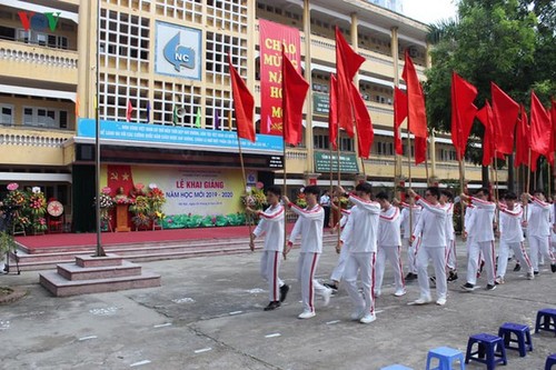 Inicio del nuevo año escolar en Vietnam - ảnh 6