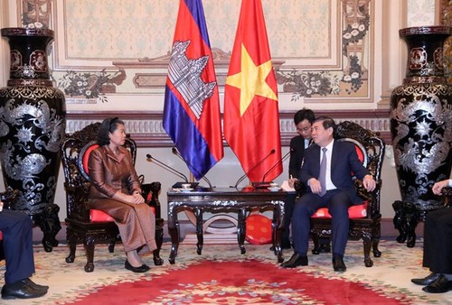 Vietnam y Camboya fortalecen relaciones - ảnh 1