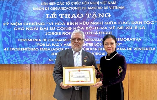 Honran a embajador saliente de Venezuela en Vietnam - ảnh 1