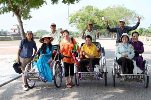 Triciclo de Hue embellece rasgos culturales de la antigua capital de Vietnam    - ảnh 1