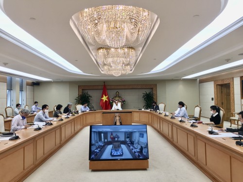 Gobierno vietnamita promete respalda a empresas nacionales afectadas por el Covid-19 - ảnh 1