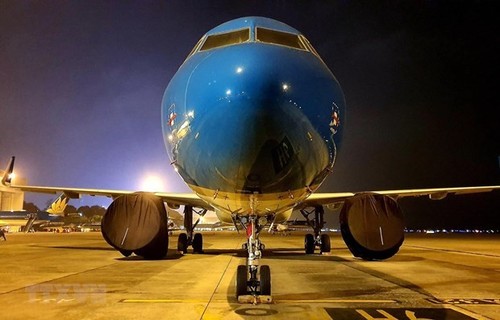 Vietnam Airlines trae de vuelta a casa a vietnamitas varados en Italia - ảnh 1